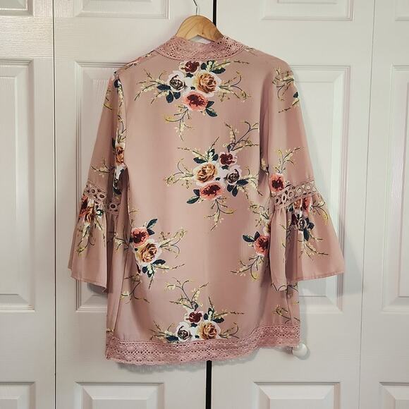 Dusty Rose Floral Kimono Size SM Bell Sleeves Lace Fairycore Girlhood Feminine - Picture 2 of 8